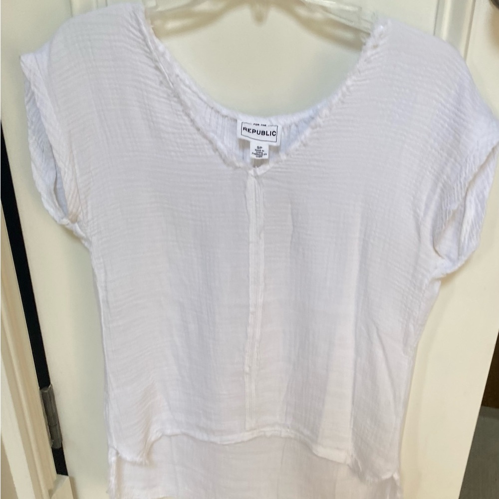 For The Republic, white cotton gauze women's top. Small. Perfect for summer!